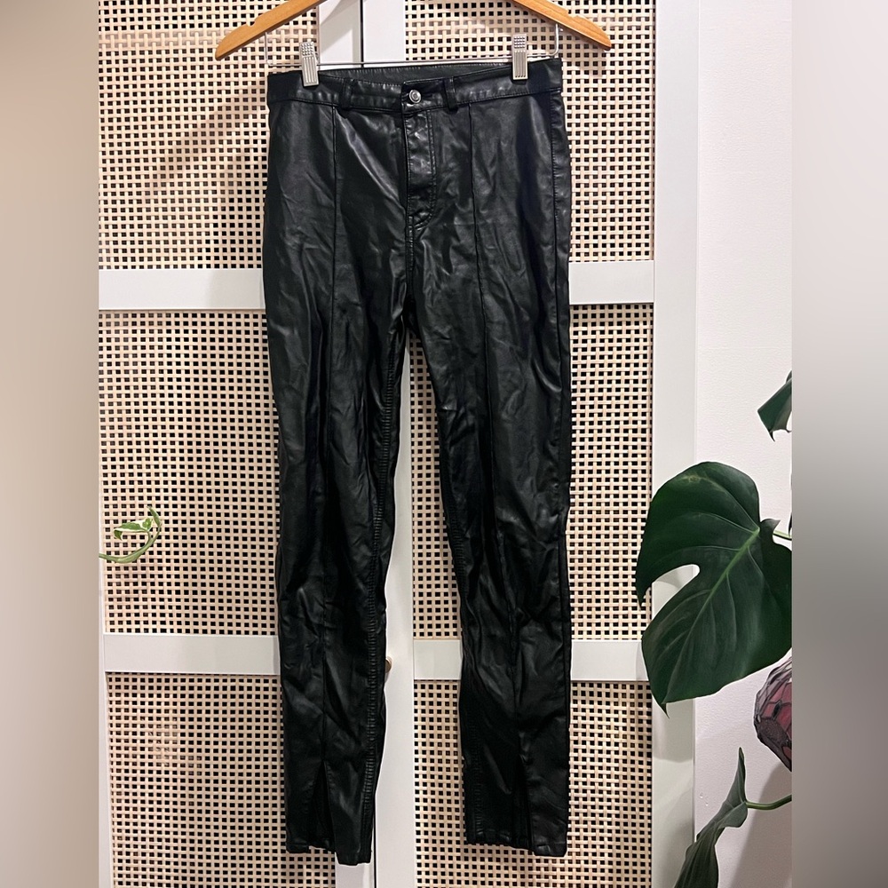 H&M Divided Faux Leather Slim Split Ankle Raised Seam Mid Rise Pants Size 2